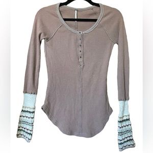 Free People Henley Ski Lodge Thermal Womens XS Beige Multicolor Crochet Sleeves